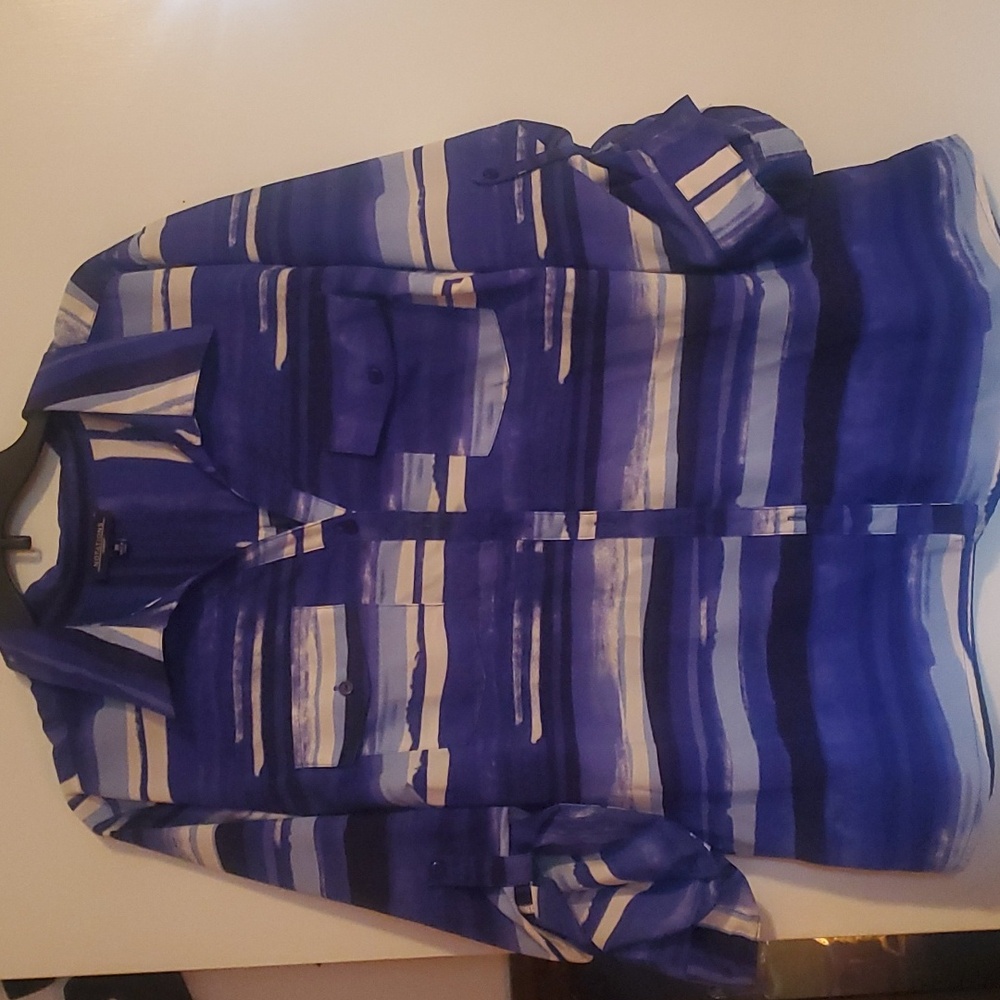 Shades of Blilue striped button up shirt Notations woman size 3X